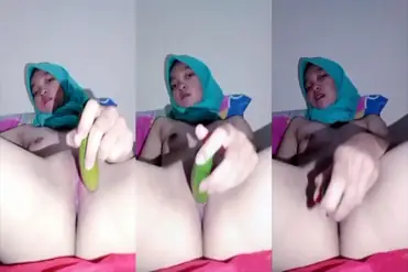 Ukhti Sange Colmek Pakai Timun Di Kamar Kos poster
